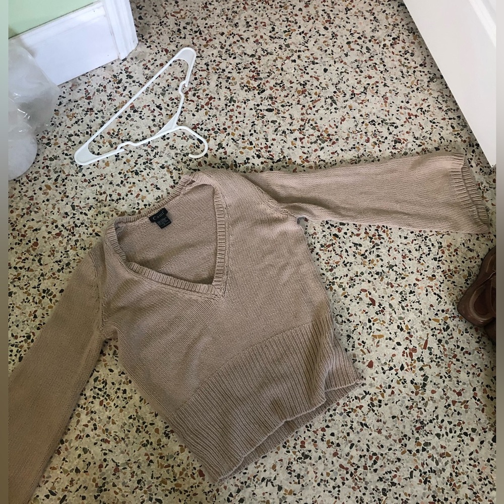 Cami brand, flare sleeve sweater, size M